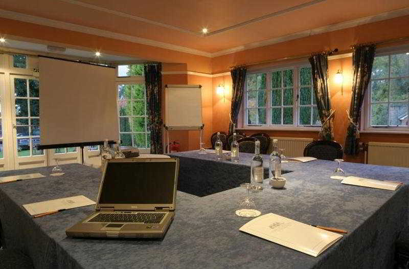 Hurtwood Hotel Peaslake Bekvämligheter bild
